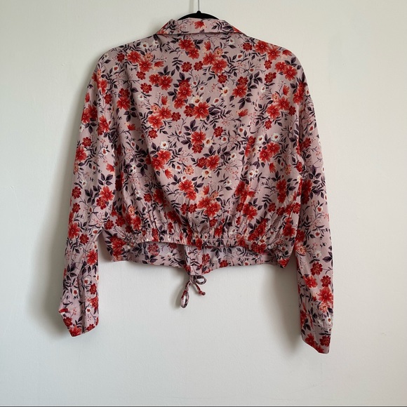 Toby & Olive Long Sleeve Crop Blouse - Picture 6 of 8